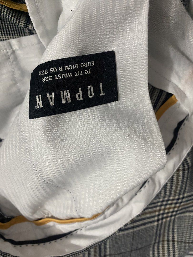 Topman plaid trousers (Category: Trousers) located in Mandaluyong City. Submitted by aiztyle (Listing ID 1467852983, Image 2). Description: Topman Men’s plaid trousers Size 32 on tag Measurement: Waist: 32”-33” Length 35” Super SALE Php500.00 only.
