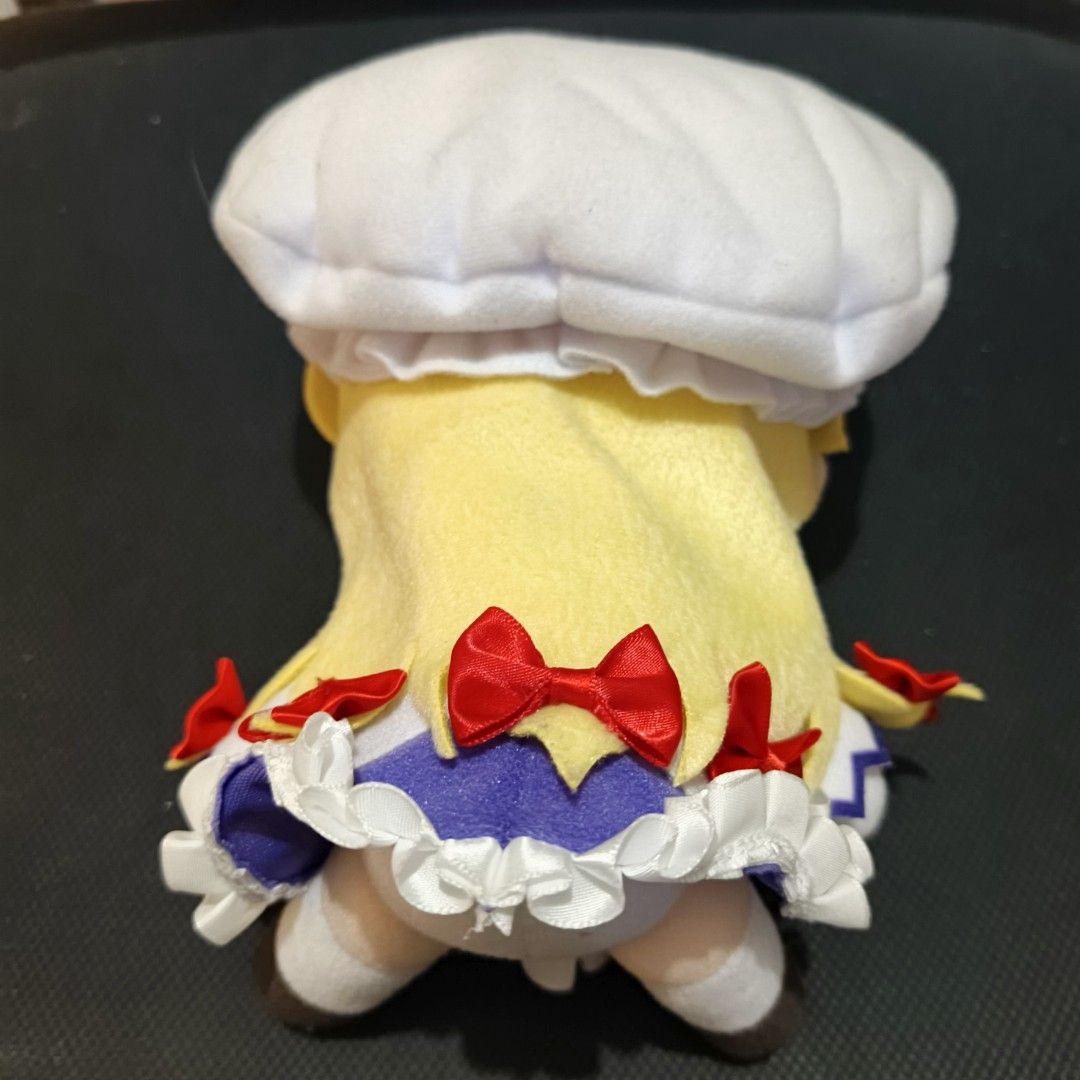 Touhou Yukari Fumo (Category: Plushies & Soft Toys) located in Muntinlupa City. Submitted by decluttering.collectibles (Listing ID 1467884087, Image 3). Description: Authentic Yukari fumo like new.