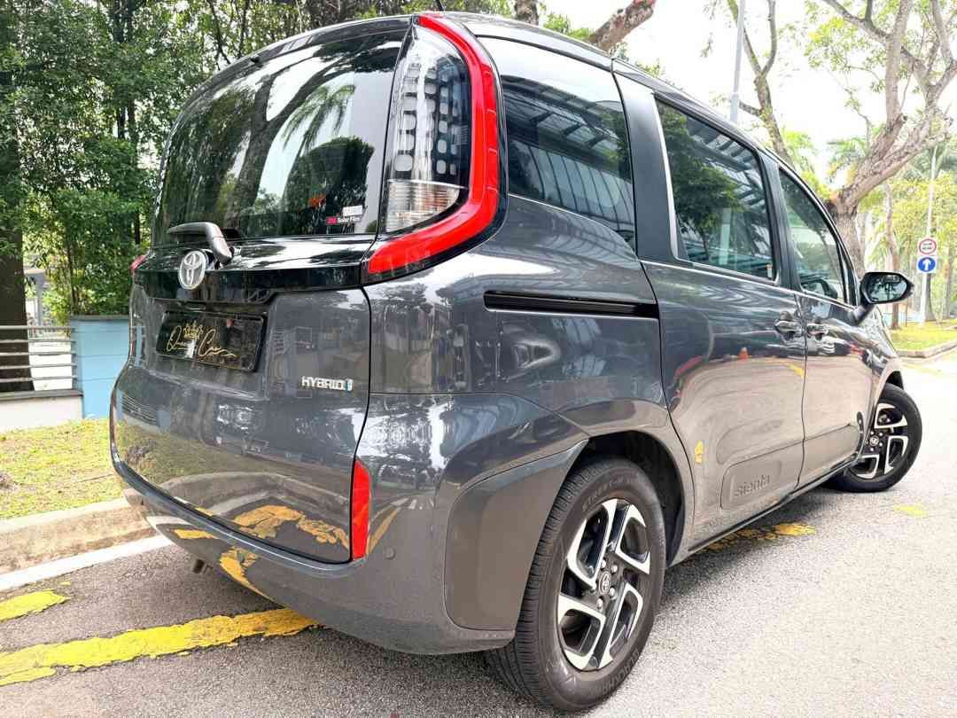 TOYOTA SIENTA HYBRID (Category: Used Cars) located in Singapore. Submitted by queenscarpl (Listing ID 1462712669, Image 3). Description: Showroom: Sin Ming 176 Sin Ming Drive #01-18 Singapore 575721 Sales Contact: Alvin Ng tel:88132929 .