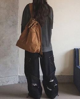 （分類：）位於 。 由 thebaglisthk 提交（商品編號 1468039847，圖片 1）。簡介： 。