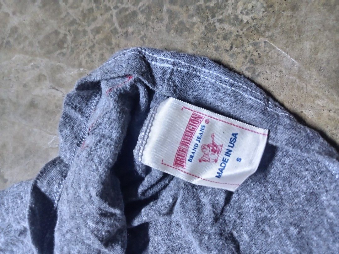 True religion tops (Category: Activewear) located in Sindangan. Submitted by barak_ukay (Listing ID 1467987536, Image 2). Description: Good condition No issue.