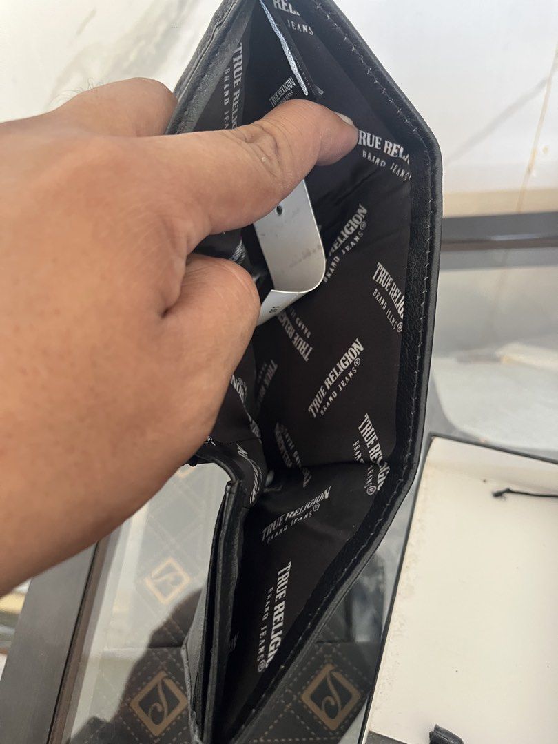 True Religion Wallet / Black (Category: Wallets & Card Holders) located in Camalaniugan. Submitted by anarchymonopoly052128 (Listing ID 1467866640, Image 3). Description: .