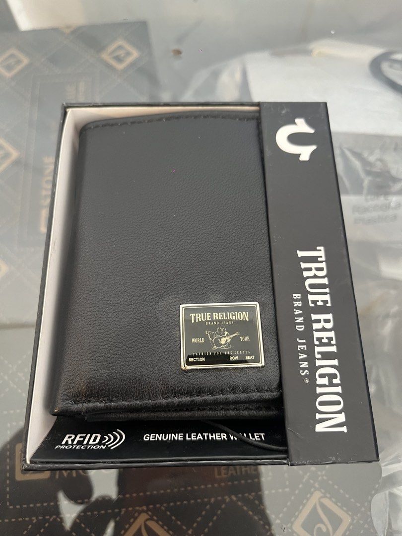 True Religion Wallet / Black (Category: Wallets & Card Holders) located in Camalaniugan. Submitted by anarchymonopoly052128 (Listing ID 1467866640, Image 1). Description: .