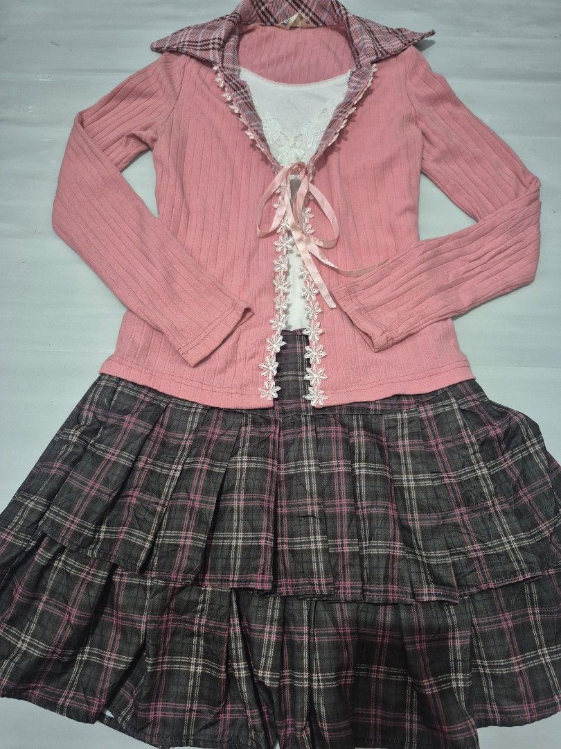 Twee Coquette Cute Pink Plaid Set (Category: Sets or Coordinates) located in Calamba. Submitted by bb.lace (Listing ID 1467916837, Image 1). Description: has minimal flaws, pls check slides 400 as set or 200 for 2in1 top and 240 for skirt.