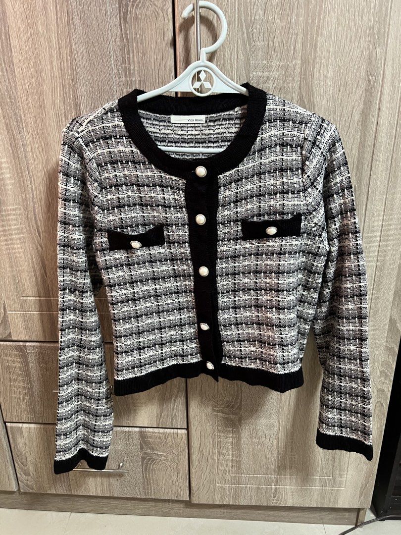 tweed longsleeves (Category: Longsleeves) located in Manila. Submitted by wsangelescloset (Listing ID 1467980378, Image 1). Description: .