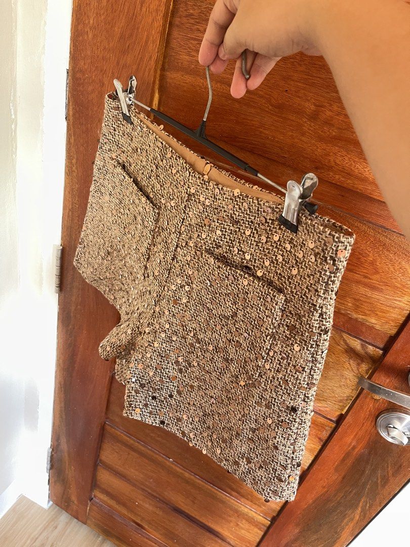 Tweed Sequins Highwaist Short (Category: Shorts) located in Baler. Submitted by declutterwithrhys (Listing ID 1467975316, Image 2). Description: FOR SALE (PLEASE MAKE READING A HABIT) TWEED SEQUINS HIGHWAIST SHORT COLOR BROWN LIKE NEW CONDITION WITH SIDE POCKETS COLOR RATE 10/10 SIZE MEDIUM ON TAG CAN FIT SIZE 27 TO 28 WAISTLINE LENGTH 13 INCHES KINDLY CHECK THE PHOTOS FOR THE COMPLETE DETAILS NO ISSUE WORKING ZIPPER THICK FABRIC MUST HAVE (STEAL
