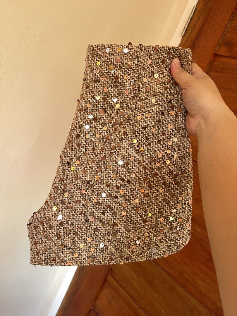 Tweed Sequins Highwaist Short (Category: Shorts) located in Baler. Submitted by declutterwithrhys (Listing ID 1467975316, Image 3). Description: FOR SALE (PLEASE MAKE READING A HABIT) TWEED SEQUINS HIGHWAIST SHORT COLOR BROWN LIKE NEW CONDITION WITH SIDE POCKETS COLOR RATE 10/10 SIZE MEDIUM ON TAG CAN FIT SIZE 27 TO 28 WAISTLINE LENGTH 13 INCHES KINDLY CHECK THE PHOTOS FOR THE COMPLETE DETAILS NO ISSUE WORKING ZIPPER THICK FABRIC MUST HAVE (STEAL