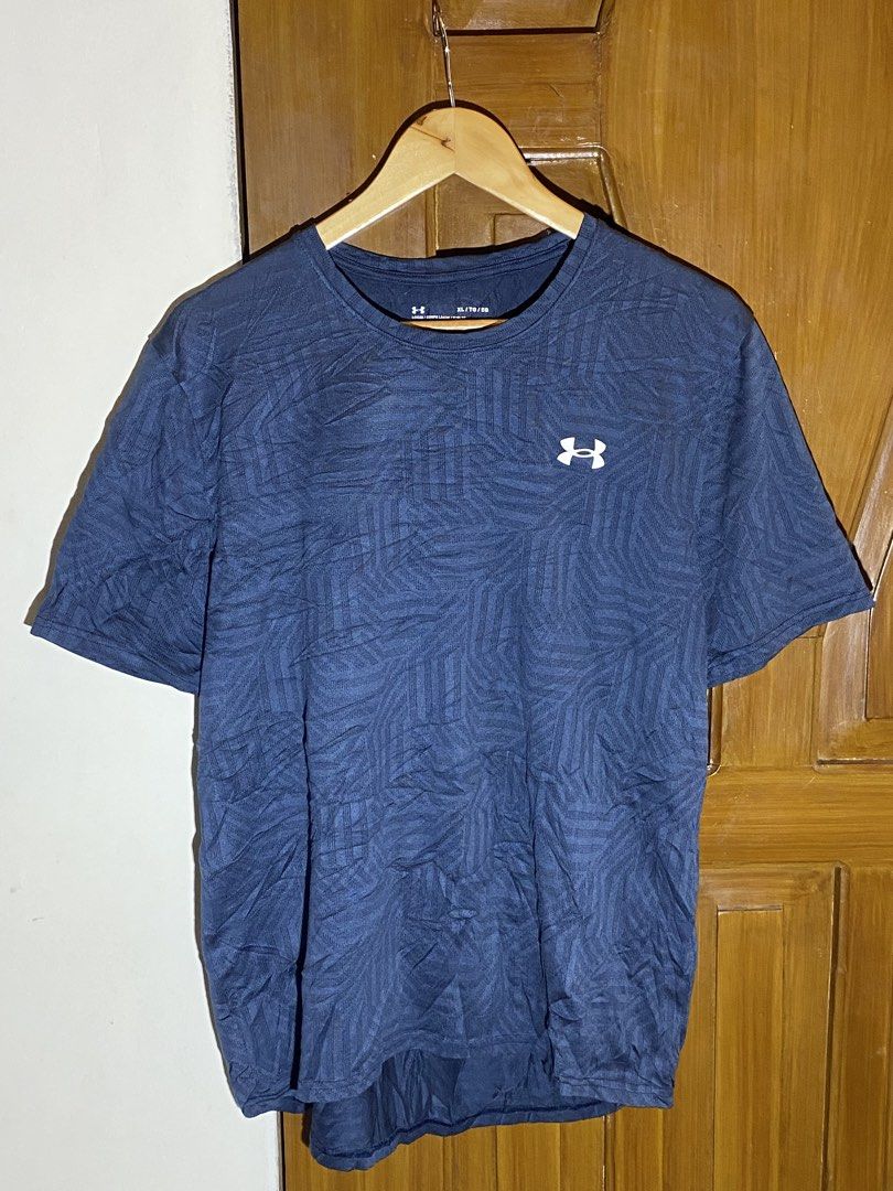 UA dri fit (Category: Formal Shirts) located in Davao. Submitted by sellsell2002 (Listing ID 1467941721, Image 1). Description: UA drifit Excellent condition Width 21 Length 27 ₱400.