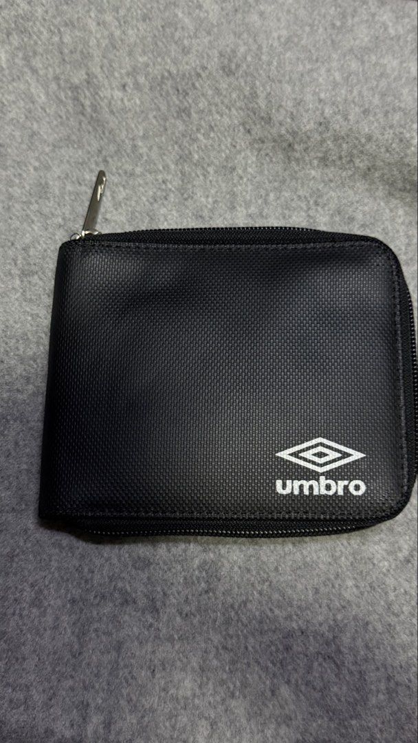 Umbro Black Wallet (Category: Wallets & Card Holders) located in Rizal. Submitted by eecezy2thrift (Listing ID 1467898579, Image 1). Description: Simplehan lang * as is * may sarili na ring coin Purse Sa loob. 📌 𝗜𝗠𝗣𝗢𝗥𝗧𝗔𝗡𝗧 𝗡𝗢𝗧𝗘 ☟︎. 🚨◎ 𝗗𝗜𝗦𝗖𝗟𝗔𝗜𝗠𝗘𝗥: 𝗜 𝗵𝗲𝗿𝗲𝗯𝘆 𝗱𝗲𝗰𝗹𝗮𝗿𝗲 𝘁𝗵𝗮𝘁 𝗶 𝗱𝗼 𝗻𝗼𝘁 𝗼𝘄𝗻 𝘁𝗵𝗲 𝗿𝗶𝗴𝗵𝘁𝘀 𝗼𝗳 𝗮𝗻𝘆 𝗼𝗳 𝘁𝗵𝗲 𝗯𝗿𝗮𝗻𝗱𝘀 𝗹𝗶𝘀𝘁𝗲𝗱. 𝗡𝗼 𝗖𝗼𝗽𝘆𝗿𝗶𝗴𝗵𝘁 𝗜𝗻𝗳𝗿𝗶𝗻𝗴𝗲𝗺𝗲𝗻