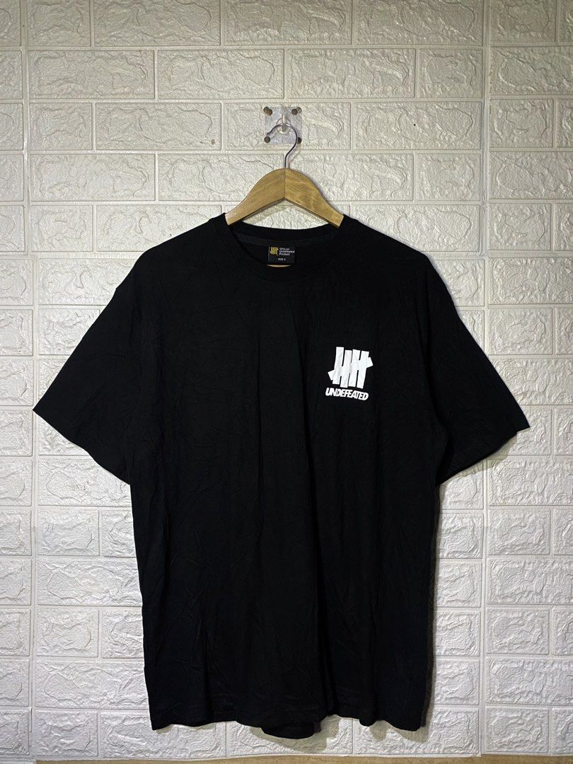 Undefeated Icon Logo T-Shirt (Category: Tshirts & Polo Shirts ) located in Davao. Submitted by vanthriftfinds5 (Listing ID 1467857832, Image 1). Description: 📌No Issue 📌Excellent condition 📌Size” 2 on tag •Length: 29 •Width: 22 📌Color Rate 9.9/10 DM TO PURCHASE.📩 🏙️ Location: Davao City 8000.