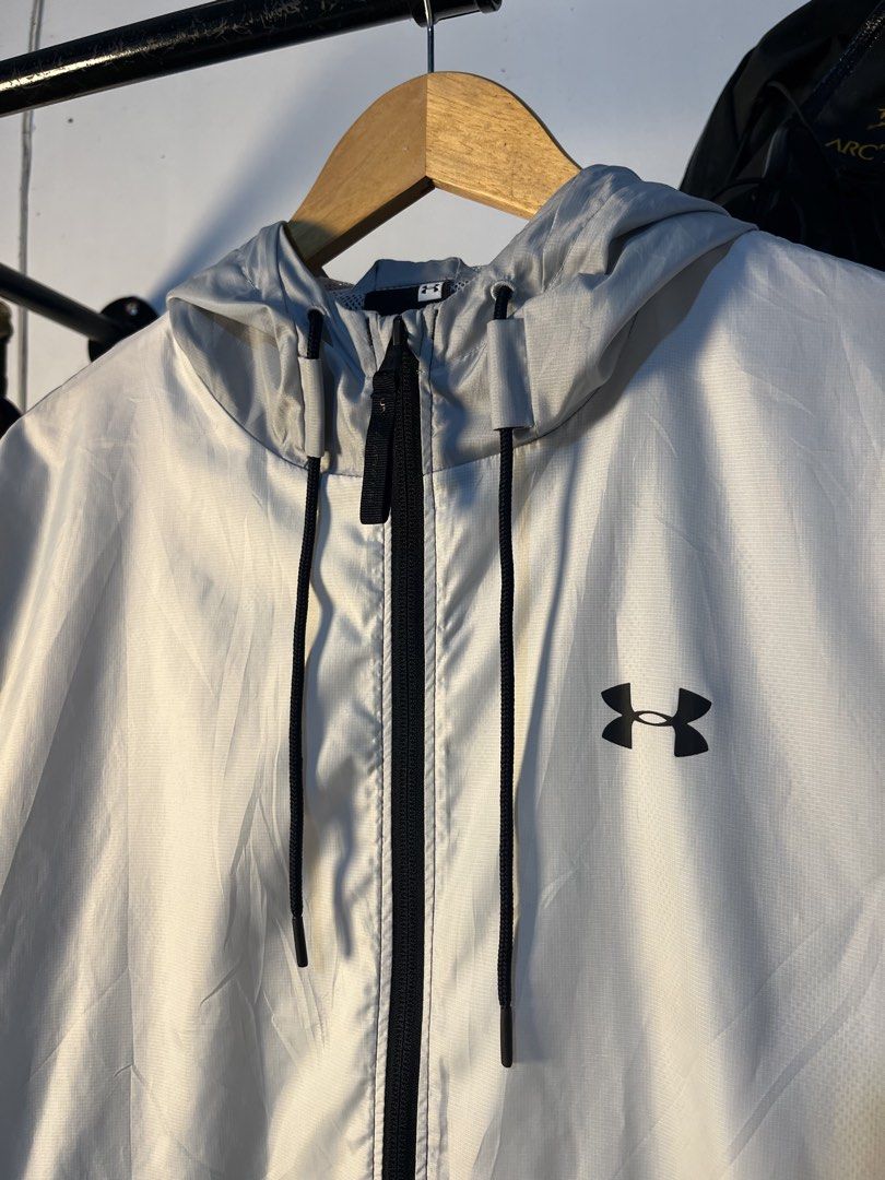 UNDER ARMOR TWO TONE WINDBREAKER JACKET (Category: Coats, Jackets and Outerwear) located in Mabalacat. Submitted by bizzybones (Listing ID 1467883567, Image 3). Description: “28-29Length “23Width Large XL No issue Excellent condition Mop gcash courier jnt.