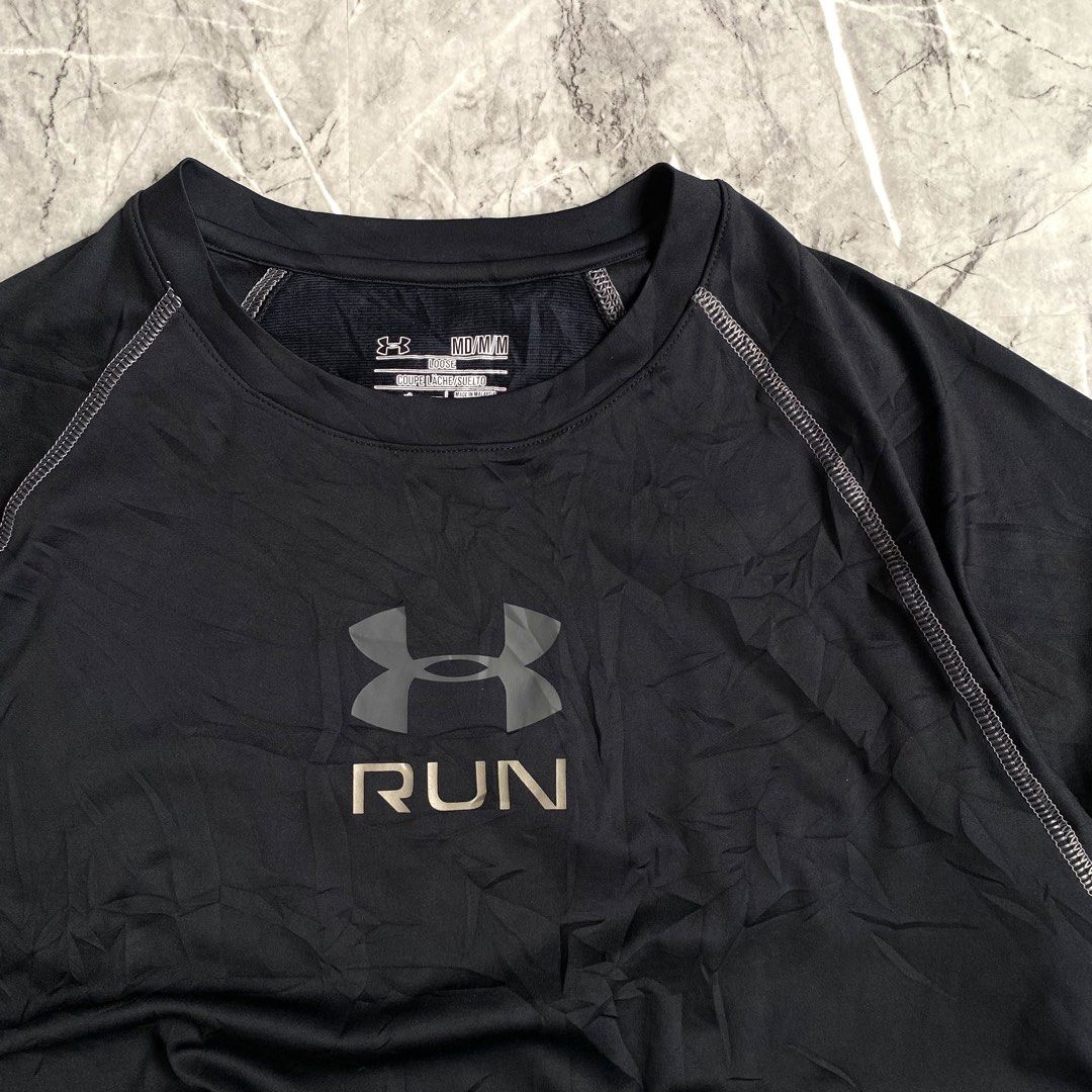 Under Armour Drifit (Category: Activewear) located in Naga. Submitted by wanderingtreasures.ph1 (Listing ID 1467904063, Image 2). Description: Under Armour Training Shirt Condition 9.5/10 Color rate 10/10 Authentic Stretchable Quick dry Drifit Bodyfit M-L size Width 19.5 / Length 27.5-28 No issues php + sf 📩.