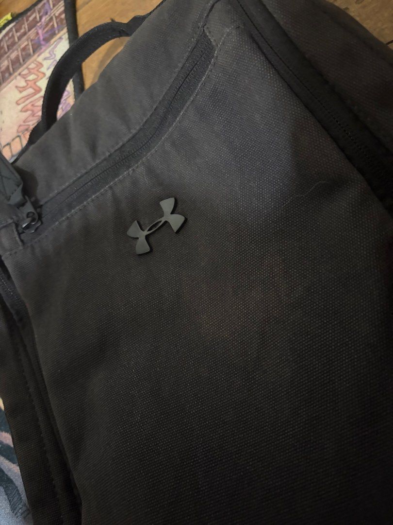 Under Armour Shoe Bag (Category: Belt bags, Clutches and Pouches) located in Makati City. Submitted by pogtoyz (Listing ID 1467845414, Image 3). Description: - 100% Original/ Authentic - Condition: Well Used; RFS: Unload to RELOAD - Available while post is ACTIVE Meet ups at the ff areas: - QC Munoz/ Tomas Morato/ Makati - Others, let's discuss Available shipping options charged to buyer. - Grab/ Lalamove - JRS/ LBC No last price inquiries please
