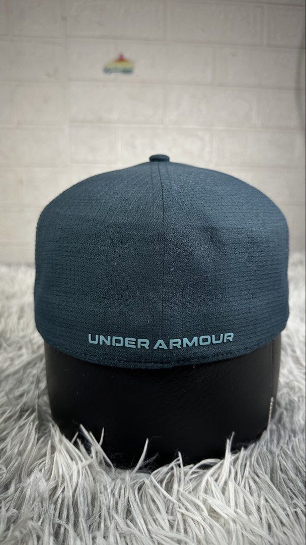 Under arm*ur close cap (Category: Caps & Hats) located in Manila. Submitted by paulovenegaskalakal2020 (Listing ID 1467897449, Image 3). Description: For sale! Kalakal Under Arm*ur close cap Iso-chill armourvent stretch hat Adult- Medium to Large Good as new Crispy Clean & reshape Ready to use MINE 1,280 +sf.