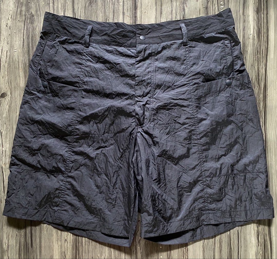 Uniform Bridge & Co (Category: Shorts) located in Ajuy. Submitted by nicopascua091797 (Listing ID 1467847589, Image 1). Description: As new conditio No issue Colorate 9.9/10 Waist 32 Length 18.