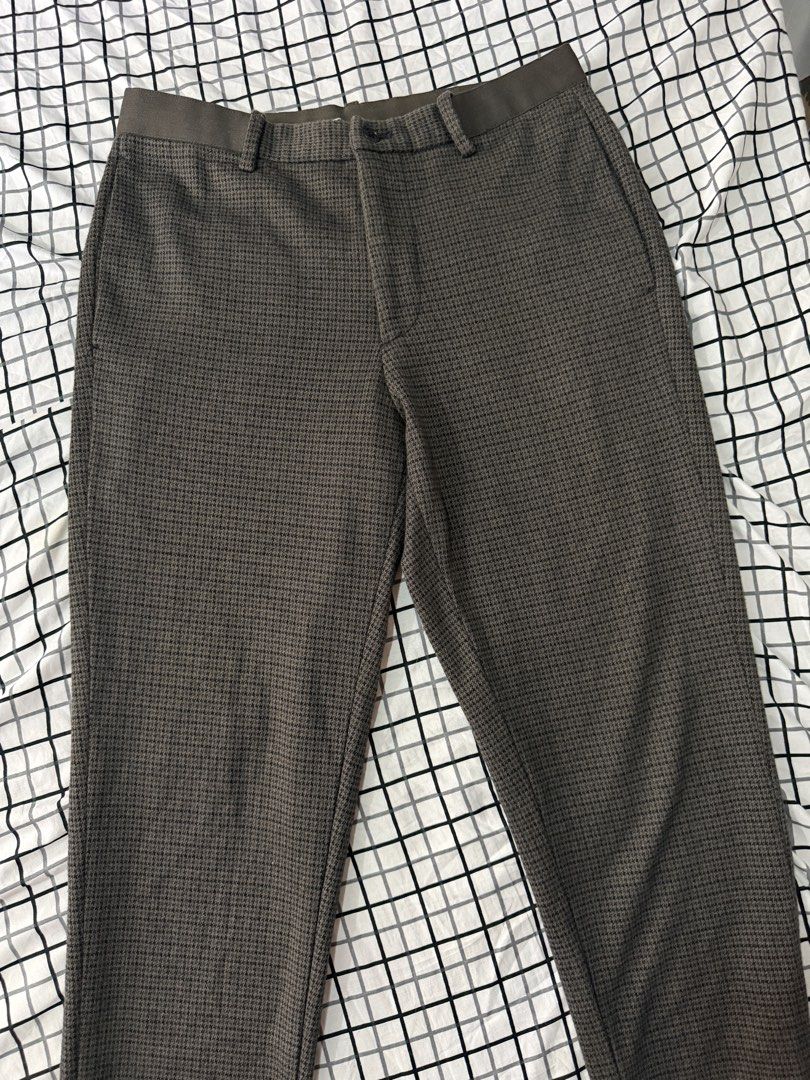 UNIQLO Checkered Formal Trousers (Category: Trousers) located in Manila. Submitted by pinkyswearshop2.0 (Listing ID 1467897272, Image 2). Description: .