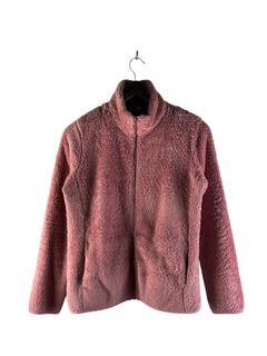 (Category: ) located in . Submitted by aisywardrobe90 (Listing ID 1467944392, Image 1). Description: .