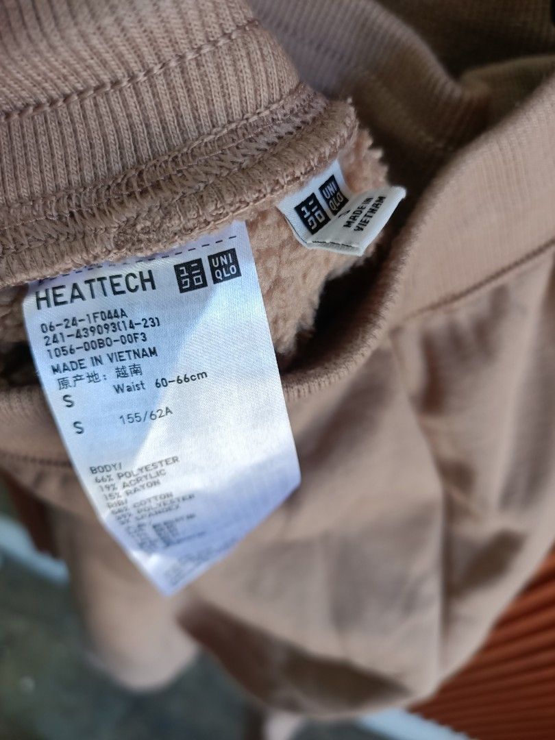 Uniqlo Heattech Lined Sweatpants Size S Brown (Category: Joggers) located in Bayombong. Submitted by rheaaa00530 (Listing ID 1467959661, Image 2). Description: - Brand/Model: Uniqlo Heattech Lined Sweatpants - Color: Brown - Size: S (Waist: 60-66cm, Height: 155/62A) - Material: Soft fleece interior, 66% polyester, 19% acrylic, 15% rayon body - Features: Elastic waistband with drawstring, functional side pockets, ribbed ankle cuffs - Condition/Ori