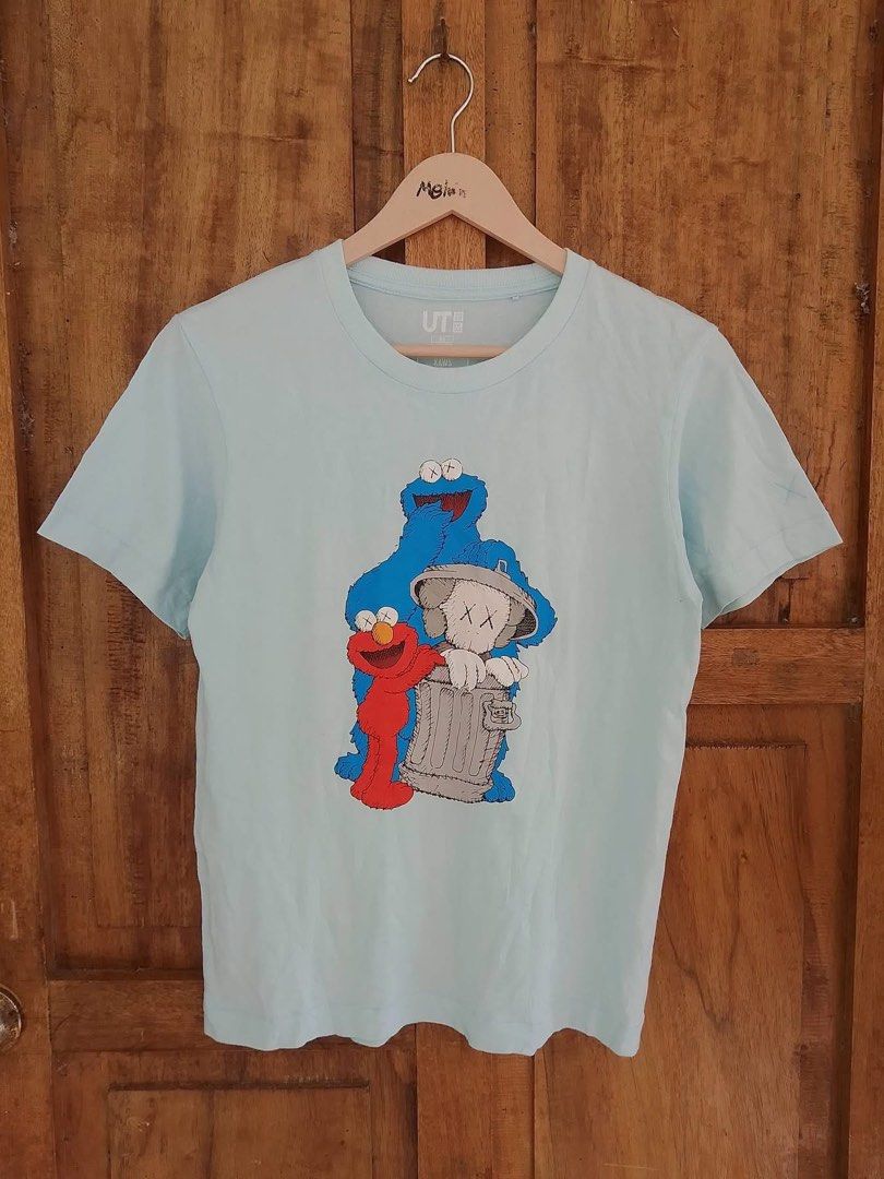 Uniqlo Kaws (Category: Activewear) located in Cateel. Submitted by elayyy_070126 (Listing ID 1467857142, Image 2). Description: .