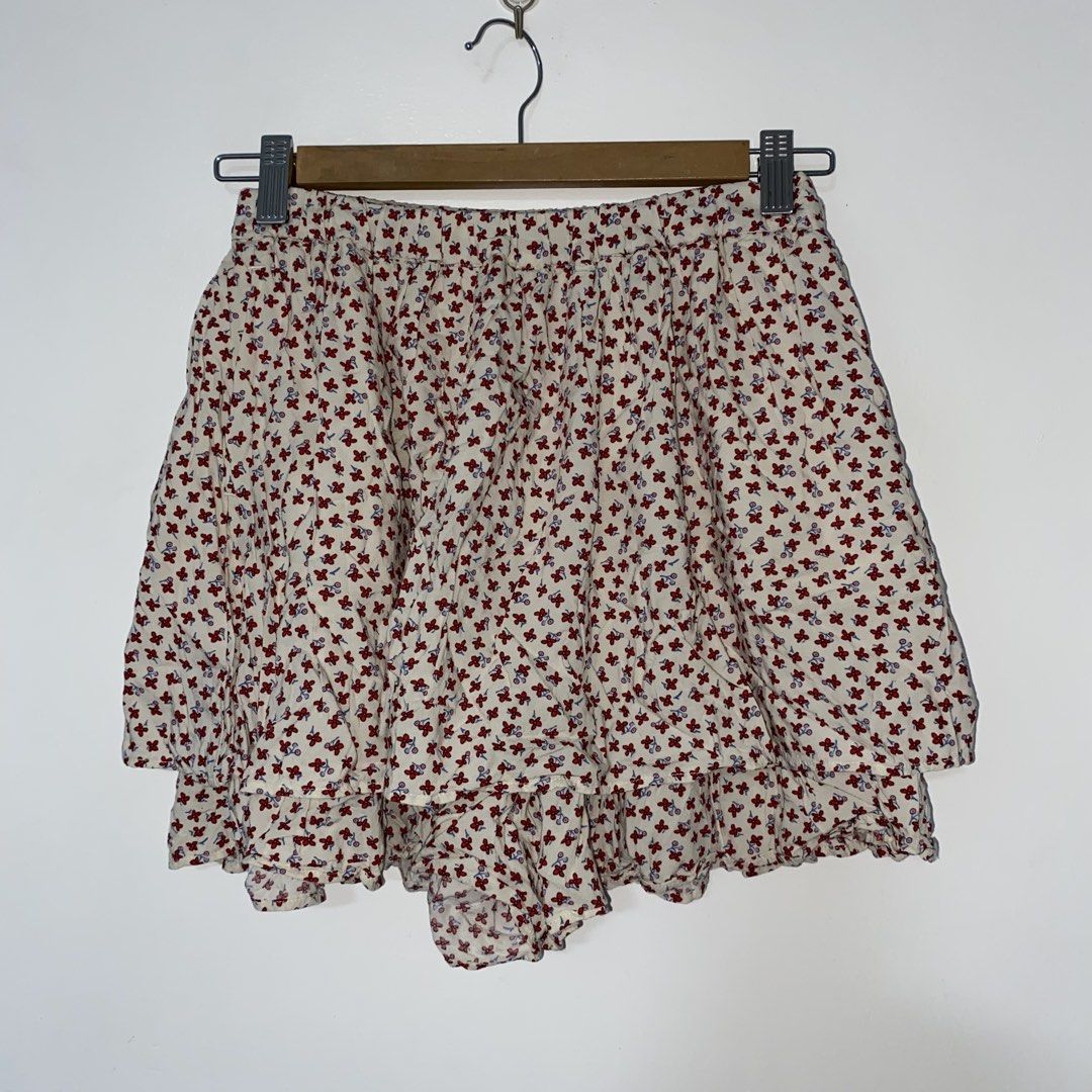 Uniqlo kids rayon printed skort (Category: Babies & Kids Fashion) located in San Jose del Monte. Submitted by daintycut (Listing ID 1467938285, Image 2). Description: .