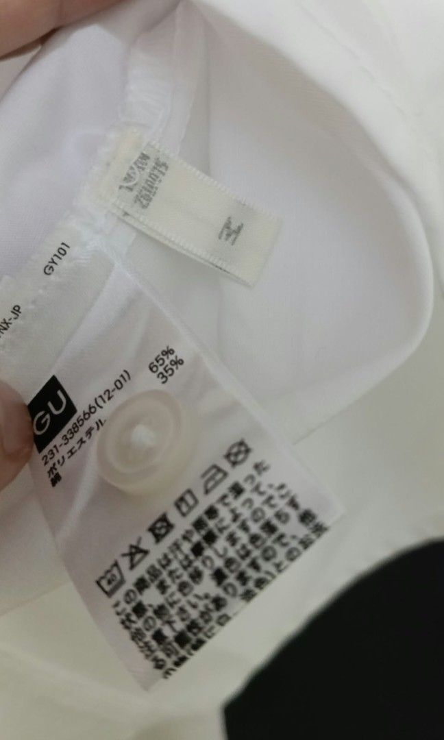 Uniqlo long dress (Category: Dresses) located in Andop. Submitted by keonna062920 (Listing ID 1467992557, Image 2). Description: medium on tag bust 42-44 mermaid cut button down fresh from japan.