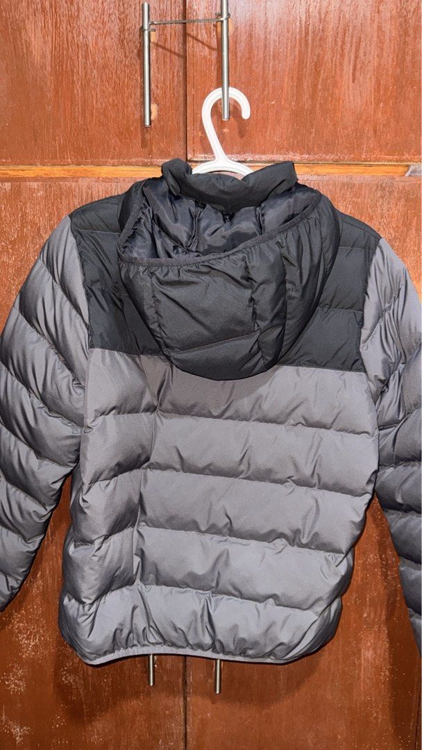 Uniqlo Pufftech Washable Parka (Category: Coats, Jackets and Outerwear) located in General Trias. Submitted by jameswlopez (Listing ID 1467980938, Image 3). Description: Selling my Uniqlo Kids Pufftech Washable Parka -Size: 160 kids(Biggest size to kids) -Can fit to men size Small -Good as new 📦 Shipping: Available via J&T or LBC. Shipping fee to be shouldered by the buyer..