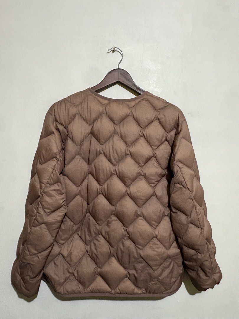 UNIQLO Ultra Light Down Relaxed Jacket (Category: Coats, Jackets and Outerwear) located in Valenzuela. Submitted by k3ntrellgaulden (Listing ID 1467959673, Image 2). Description: Size Small-Medium 21x25 Excellent condition No issue Manila area Shipping thru Lalamove/JnT.