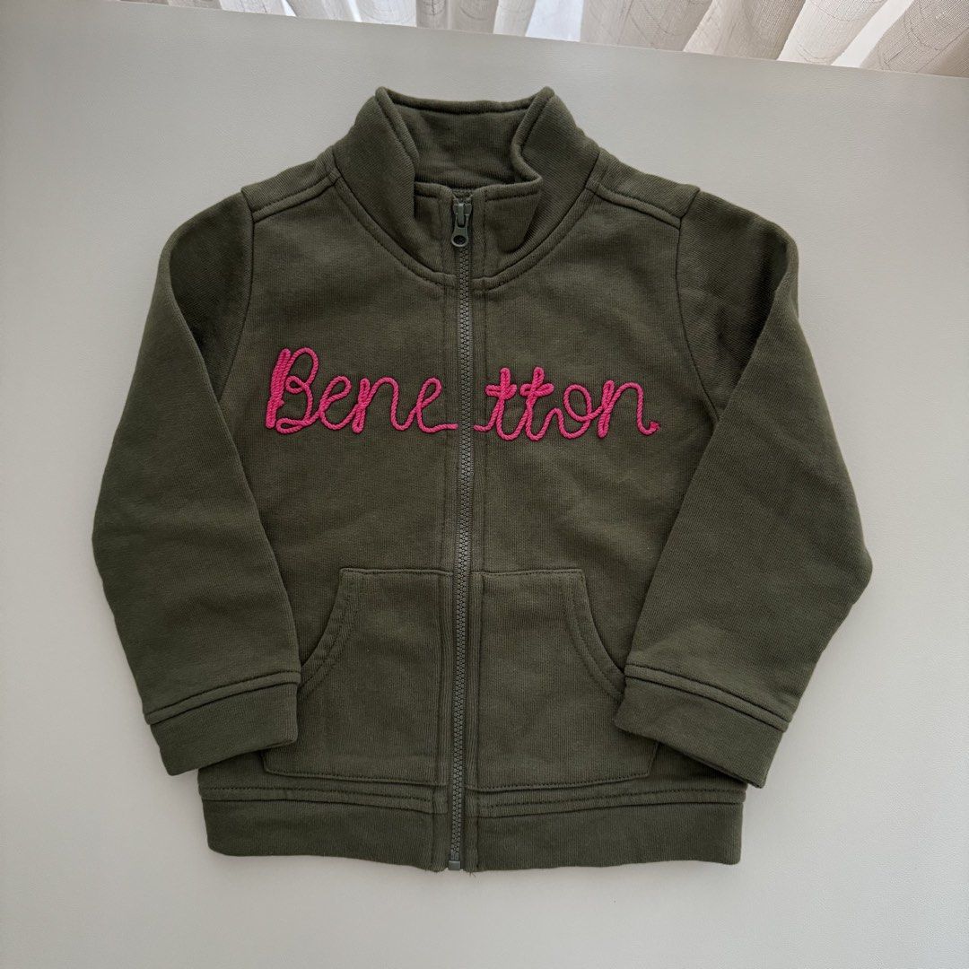 United Colors or Benetton Olive Jacket (Category: Babies & Kids Fashion) located in Pasay City. Submitted by littlebebekidsstuff (Listing ID 1468013947, Image 1). Description: Size: 2-3t.