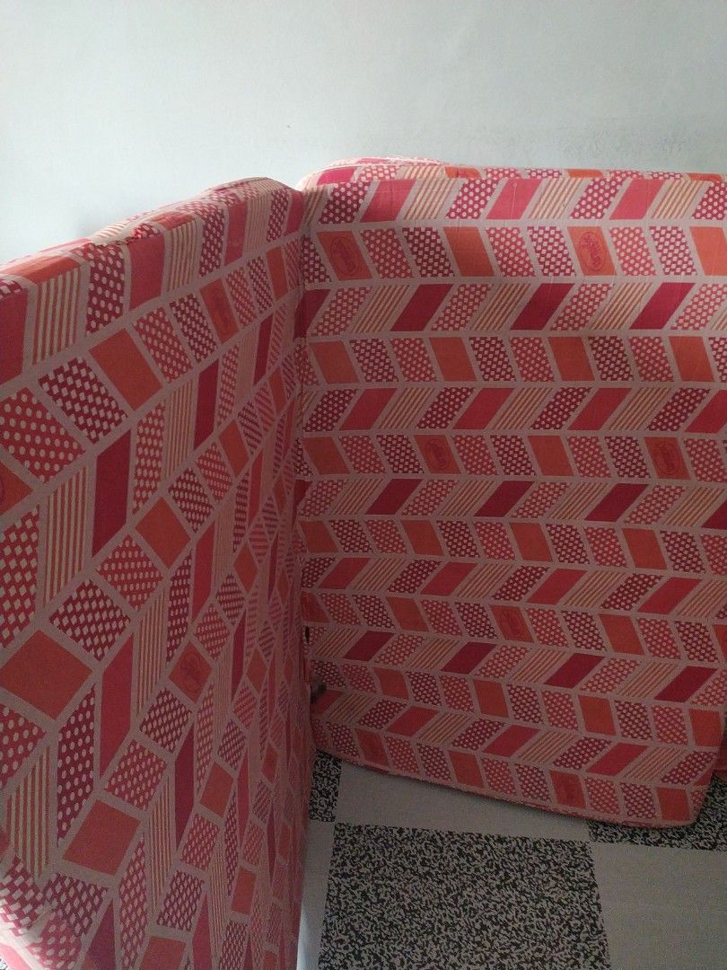 Uratex trifold (Category: Everything Else Others) located in Manila. Submitted by timtam04 (Listing ID 1467889874, Image 2). Description: .