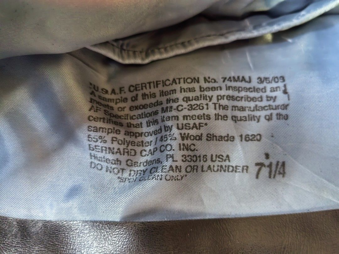 US Air Force/USAF Side Cap (Category: Caps & Hats) located in Navotas City. Submitted by zvz719 (Listing ID 1467900138, Image 3). Description: Item is a bit dirty but is in good condition. Size 58 cm or 7 1/4 in.
