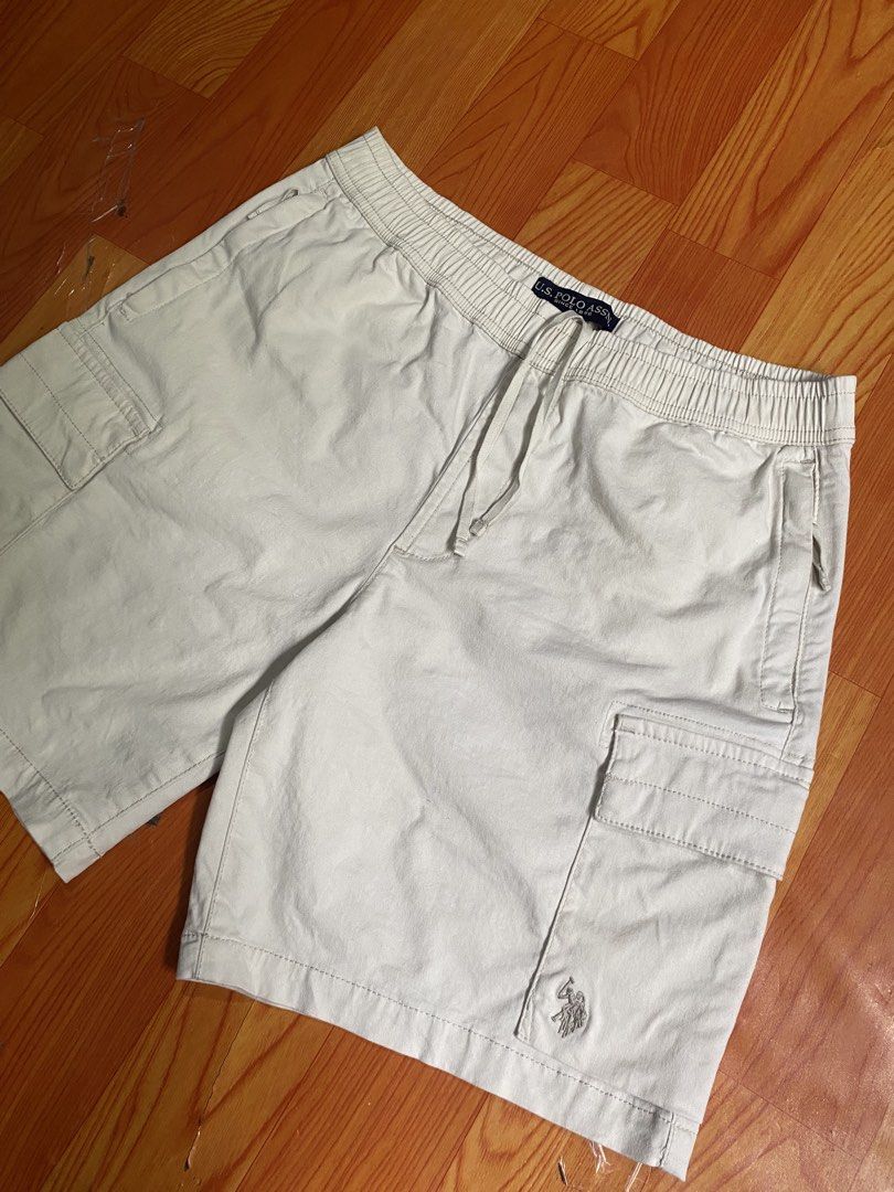 US POLO ASSN SHORT (Category: Shorts) located in Cebu City. Submitted by jerianix (Listing ID 1467895139, Image 2). Description: US POLO ASSN SHORT Stretchable Size medium W32-34 L18 Good condition No issue .