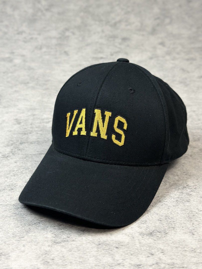Vans Arc logo Snapback (Category: Caps & Hats) located in Batangas. Submitted by geejay2ph (Listing ID 1467933141, Image 2). Description: ʙʀᴀɴᴅ: V ANS Arc Logo Script Snapback Cap ꜱɪᴢᴇ: OSFA ᴄᴏɴᴅɪᴛɪᴏɴs: Pristine Like New Condition ✨.