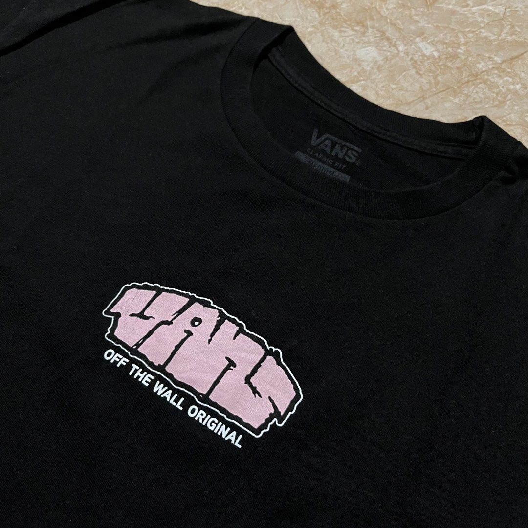 Vans Blocked Logo Tee (Category: Tshirts & Polo Shirts ) located in Manila. Submitted by killthismane (Listing ID 1467983188, Image 3). Description: Vans Blocked Logo Tee Excellent Condi Size Medium W20 L29 .