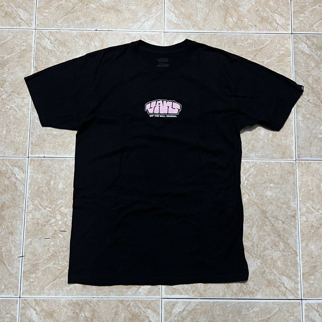 Vans Blocked Logo Tee (Category: Tshirts & Polo Shirts ) located in Manila. Submitted by killthismane (Listing ID 1467983188, Image 1). Description: Vans Blocked Logo Tee Excellent Condi Size Medium W20 L29 .