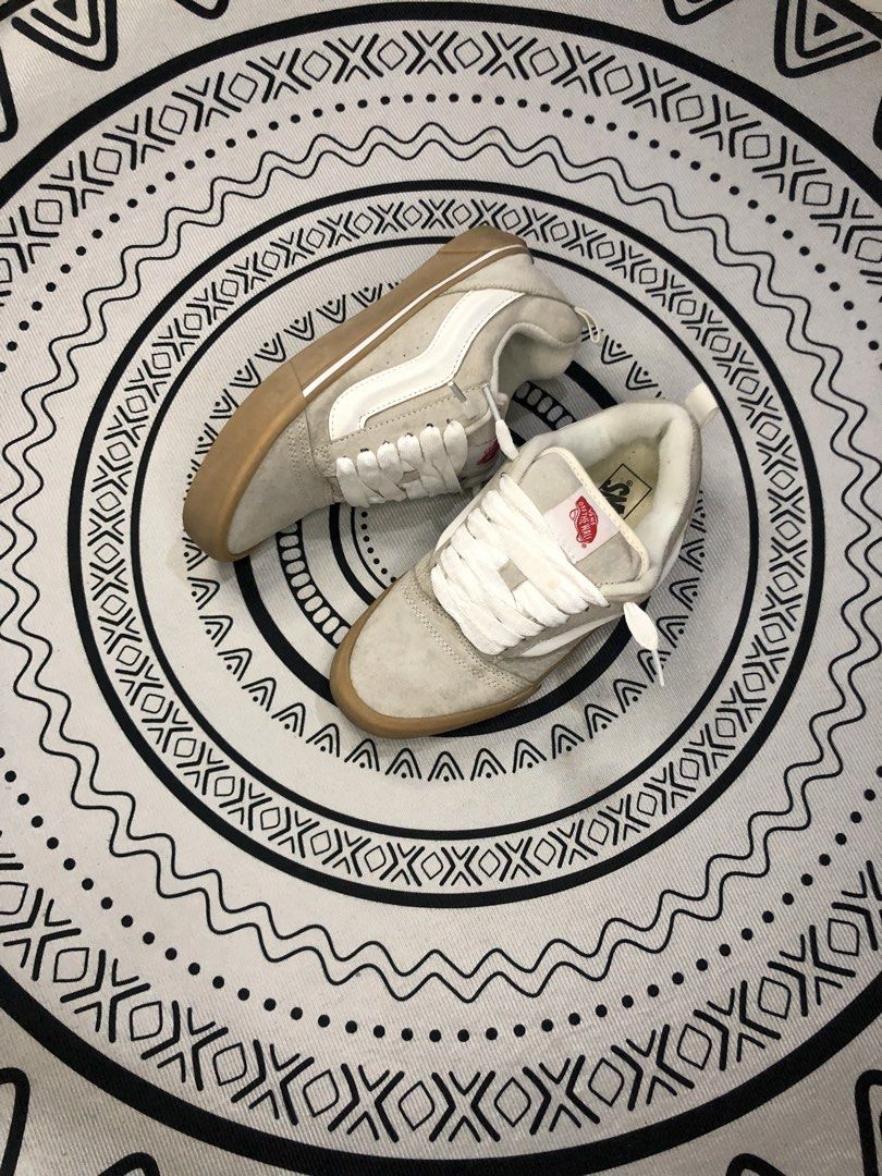 Vans Knu White Gum 🔥 (Category: Sneakers) located in Quezon City. Submitted by sjts22 (Listing ID 1468003953, Image 3). Description: •Excellent condition •Good as new .
