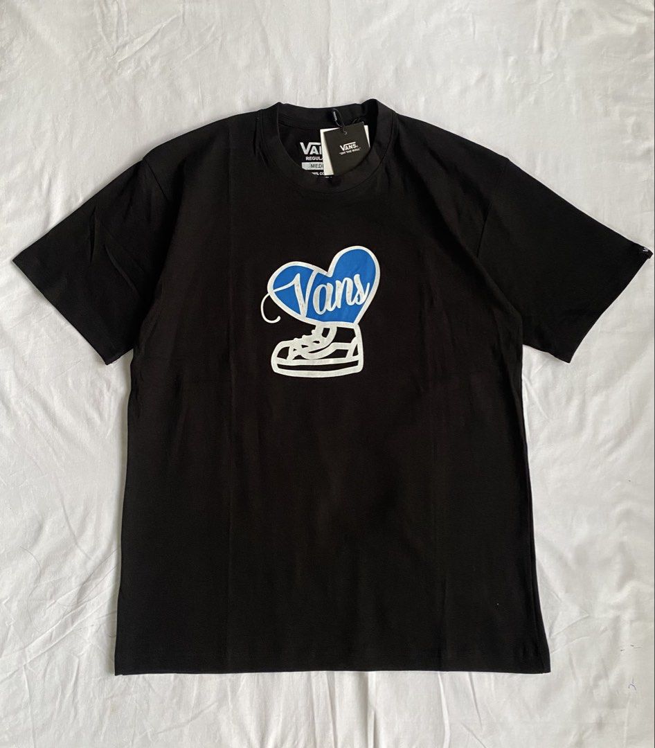 Vans Men shirt (Category: Tshirts & Polo Shirts ) located in Tumauini. Submitted by bihisbyme (Listing ID 1467974152, Image 1). Description: With Individual Pouch .
