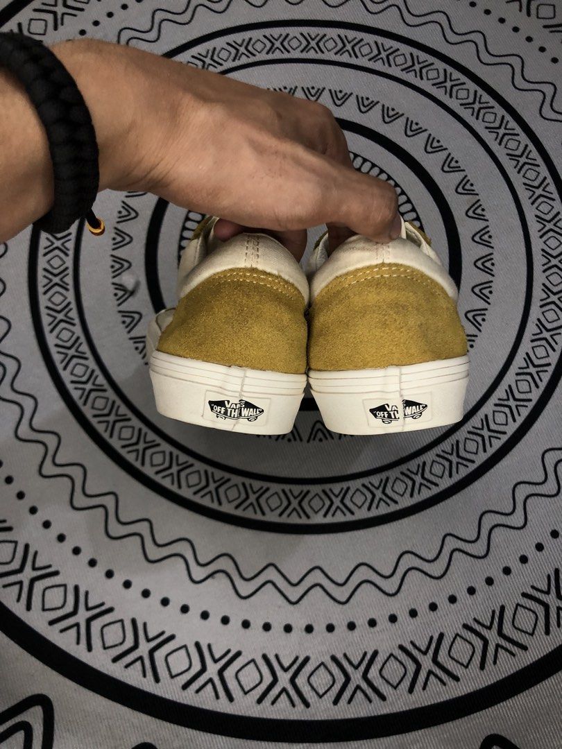 Vans Old Skool ‘Beige Yellow’ 🔥 (Category: Sneakers) located in Quezon City. Submitted by sjts22 (Listing ID 1468003520, Image 3). Description: •Excellent condition •Good as new •Legit .