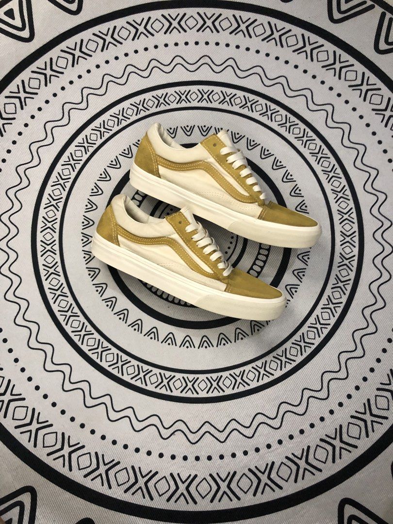 Vans Old Skool ‘Beige Yellow’ 🔥 (Category: Sneakers) located in Quezon City. Submitted by sjts22 (Listing ID 1468003520, Image 1). Description: •Excellent condition •Good as new •Legit .