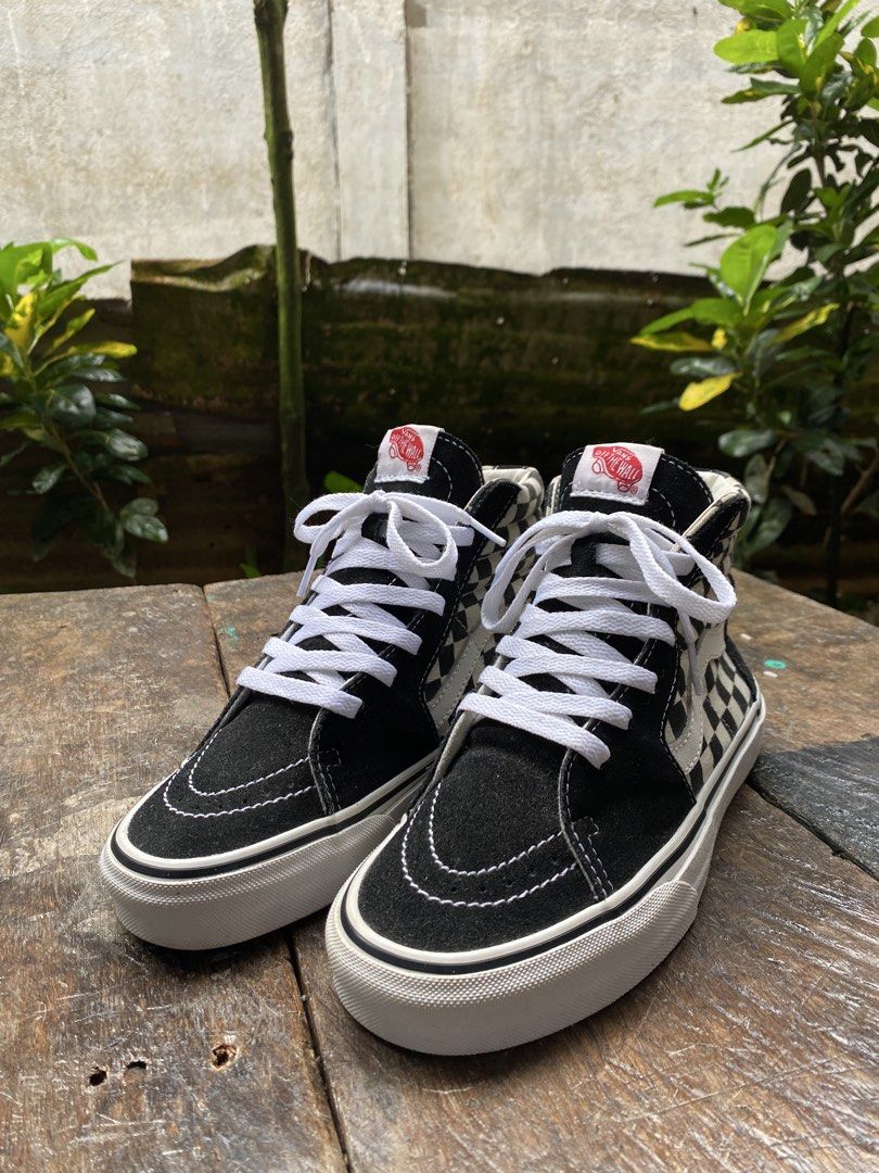Vans Sk8 hi checkered board (Category: Sneakers) located in Cagwait. Submitted by roundsociety_ph (Listing ID 1467914762, Image 2). Description: .
