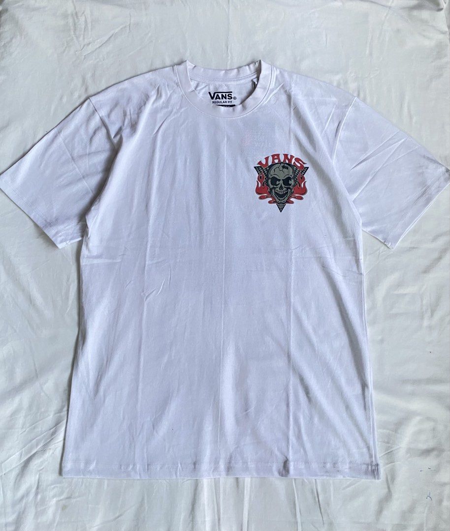 Vans T-Shirt (Category: Tshirts & Polo Shirts ) located in Tumauini. Submitted by bihisbyme (Listing ID 1467972961, Image 1). Description: With Individual w.
