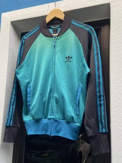 (Category: ) located in . Submitted by circle_thrift (Listing ID 1467889485, Image 1). Description: .