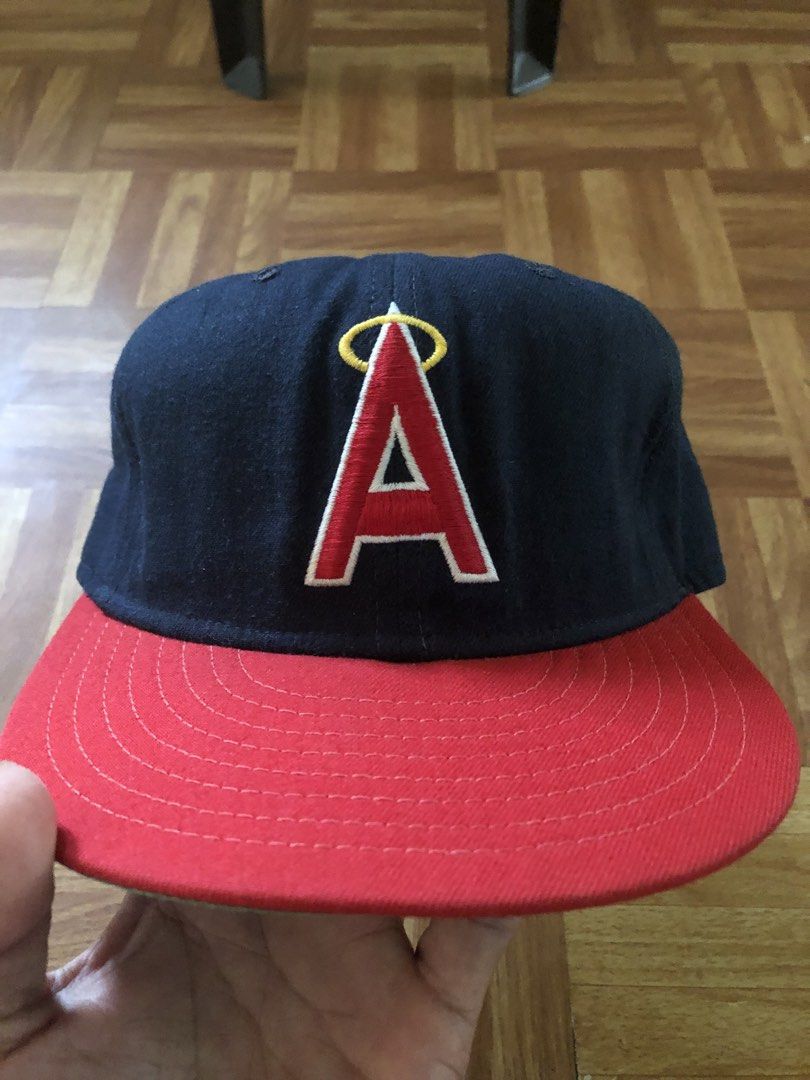 vintage angel cap (Category: Caps & Hats) located in San Jose. Submitted by palaboy0728 (Listing ID 1467900173, Image 1). Description: .