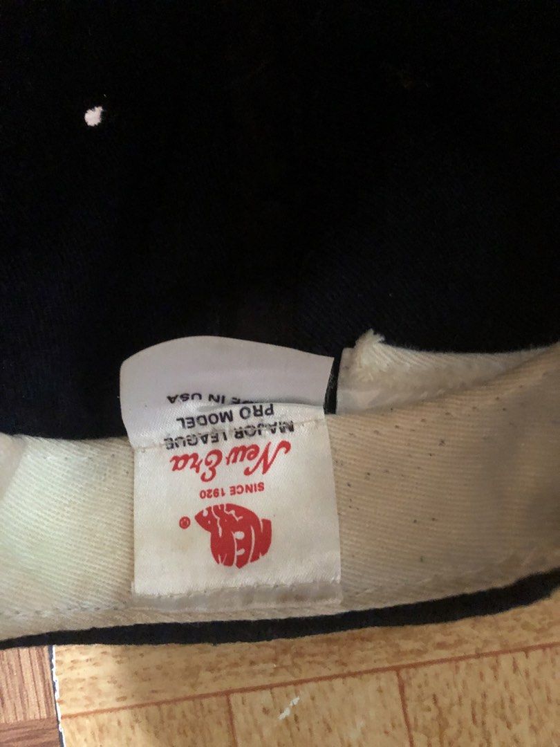 vintage angel cap (Category: Caps & Hats) located in San Jose. Submitted by palaboy0728 (Listing ID 1467900173, Image 3). Description: .