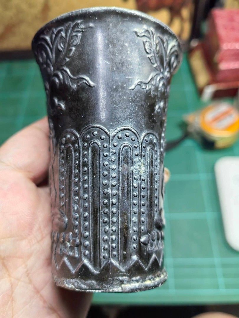 Vintage Buddhist Cup (Category: Religious Items) located in Cebu City. Submitted by dudes_villanueva (Listing ID 1467897693, Image 3). Description: Buddhist Cup - Vintage or older In good condition as is where is see all pics. Size: Diameter 2.5in x Height 3.5in.