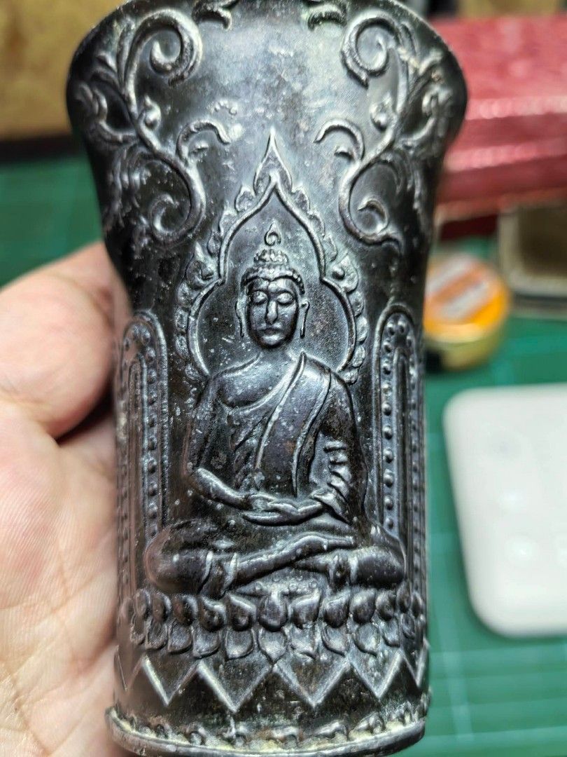 Vintage Buddhist Cup (Category: Religious Items) located in Cebu City. Submitted by dudes_villanueva (Listing ID 1467897693, Image 2). Description: Buddhist Cup - Vintage or older In good condition as is where is see all pics. Size: Diameter 2.5in x Height 3.5in.