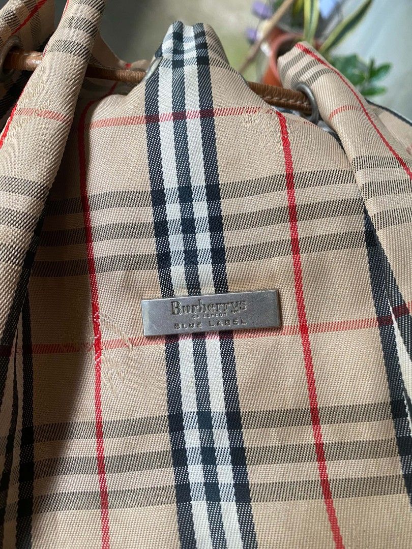 Vintage Burberry nova check drawstring bag (Category: Sling Bags) located in Borongan. Submitted by thrift-real2.0 (Listing ID 1467955656, Image 3). Description: vintage Burberry Nova chech drawstring bag excellent condition color rate:9.5/10 no issue 1500 plus sf.