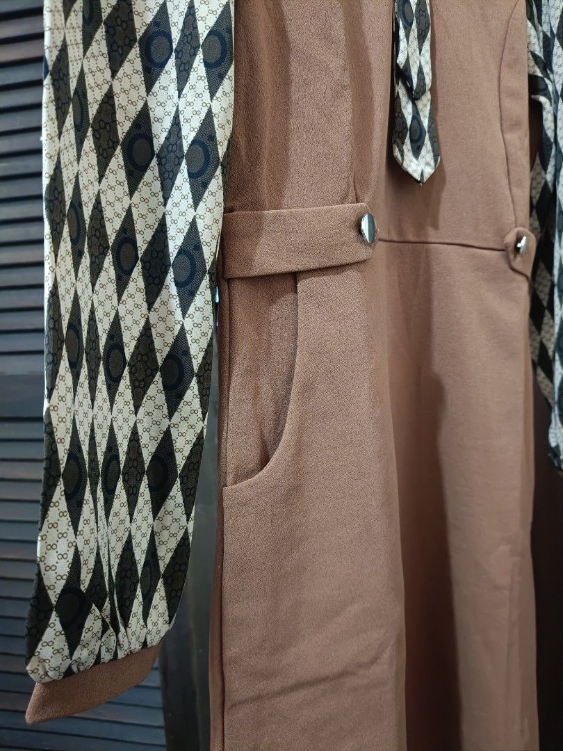 Vintage Dress Brown (Category: Dresses) located in Manila. Submitted by byjrb (Listing ID 1468035511, Image 2). Description: 🛍️ Brand-new items from SHEIN, Emery Rose, Zaful & more! Size : Small To Medium 📦 Shipping: LBC / J&T / Lalamove 💸 MOP: GCash / BPI only DM for inquiries! 💌.
