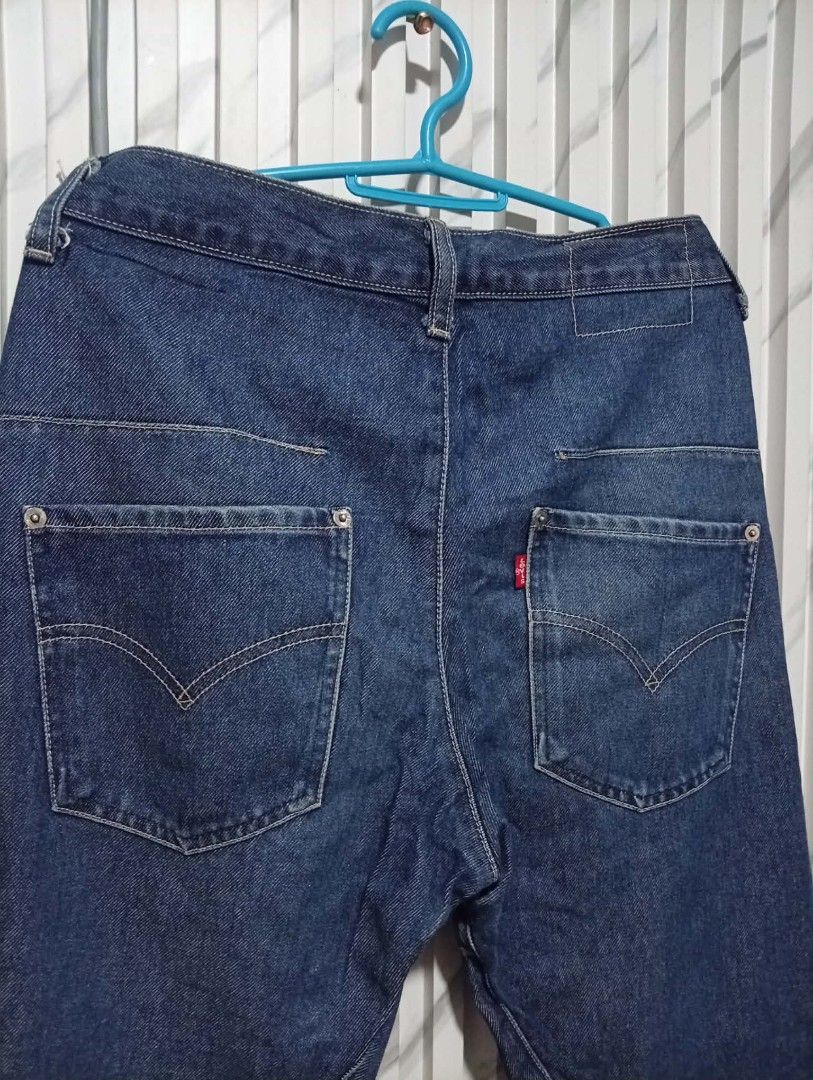 Vintage button fly Levis 2000s LEJ Engineered Jeans ( Authentic ) (Category: Jeans) located in Barotac Nuevo. Submitted by john.pritz (Listing ID 1467926980, Image 3). Description: Vintage button fly Levis 2000s LEJ Engineered Jeans ( Authentic ) As new condi no issue width 30 Length 41 Leg open 8.