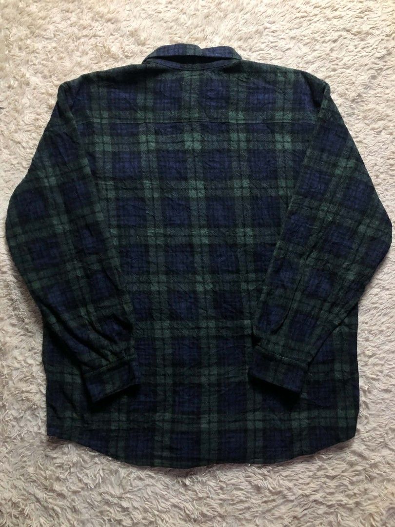 Vintage Ll Bean Flannel Jacket (Category: Coats, Jackets and Outerwear) located in Manila. Submitted by truecat.00a53a (Listing ID 1467973792, Image 2). Description: size large fits xl excellent condition complete button.