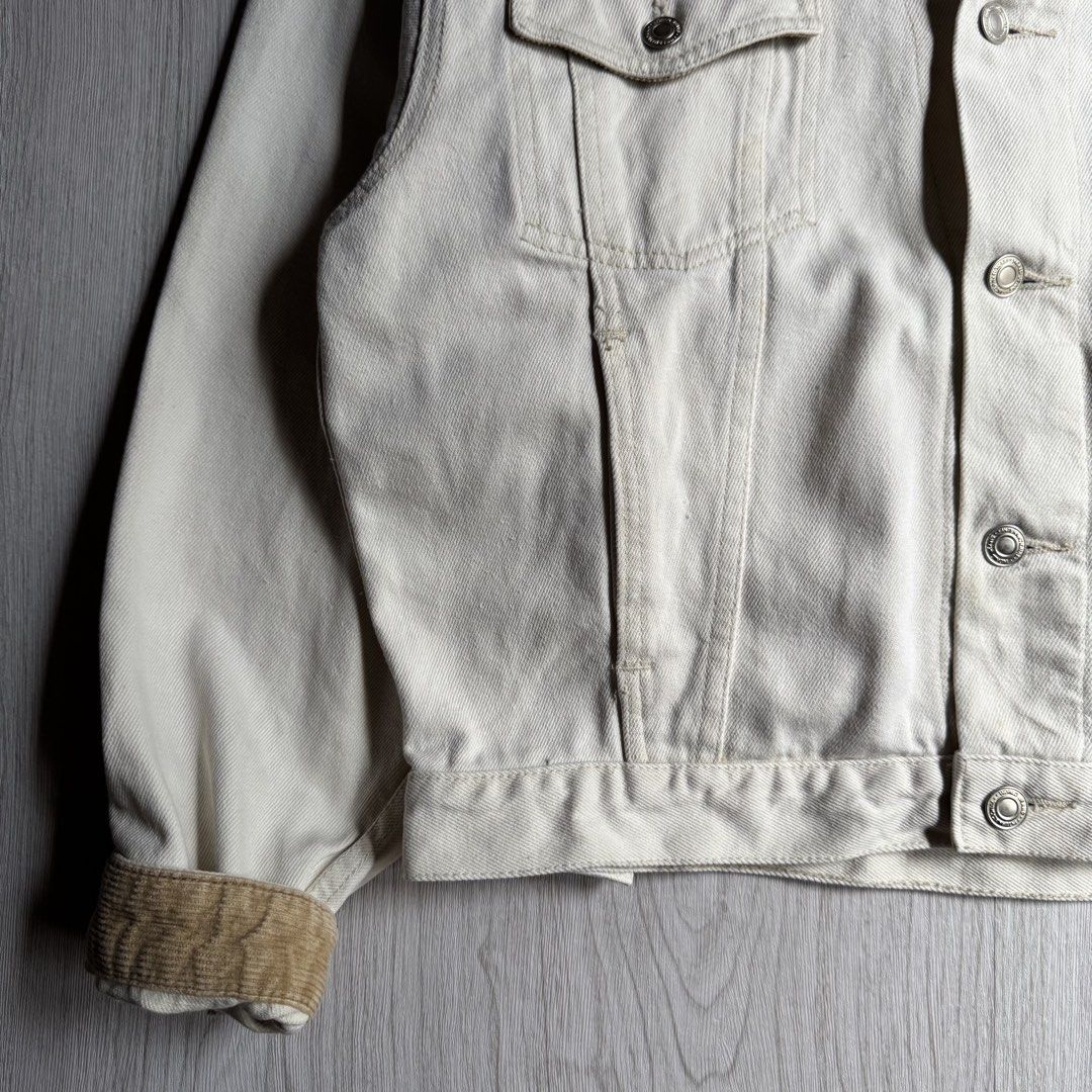 Vintage Mac hope Short Jacket (Category: Coats, Jackets and Outerwear) located in Zamboanga. Submitted by rustic.rev (Listing ID 1467969386, Image 3). Description: Vintage Mac hope Short Jacket In excellent condition, minimal stains & minimal signs of wear, personal favorite. Tagged: L Actual Measurements: Pit to pit: 22.5” Length: 22.5” Shoulders: 20.5” Sleeves length: 22.5”.